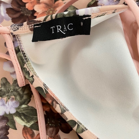 Floral Skater Skirt Open Back Dress - Picture 2 of 6